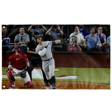 Load image into Gallery viewer, New York Yankees - Aaron Judge 62nd Homerun Flag
